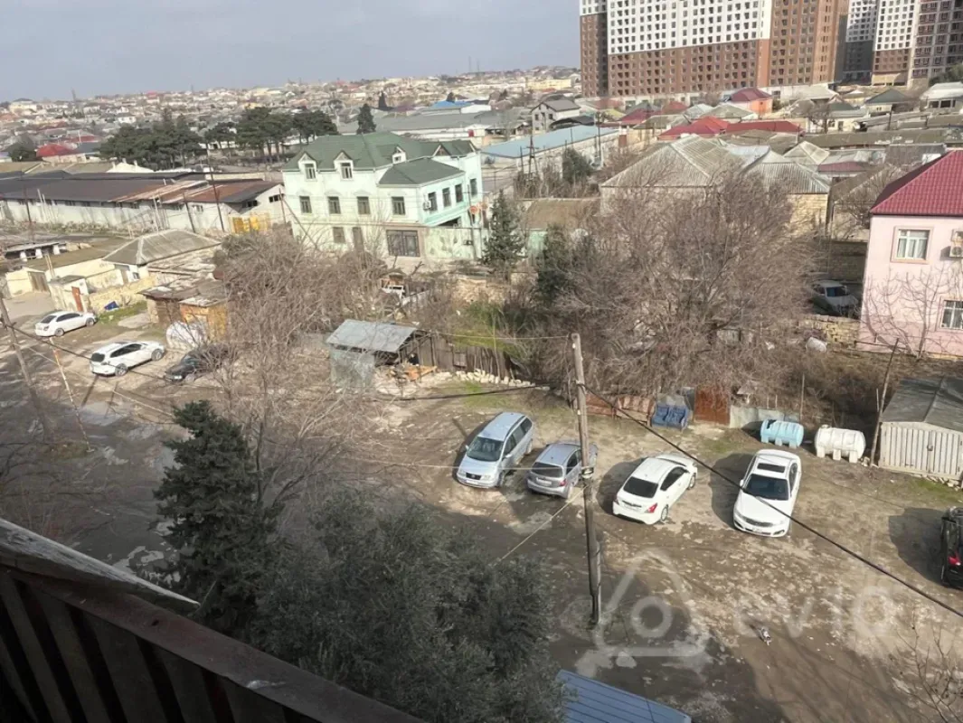 Kirayə verilir 2 otaqlı köhnə tikili 65 m²