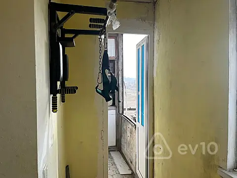 Kirayə verilir 2 otaqlı köhnə tikili 65 m²