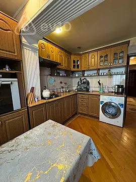 Satılır 5 otaqlı köhnə tikili 120 m²