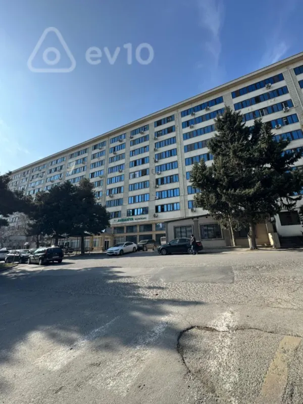 Satılır 5 otaqlı köhnə tikili 120 m²