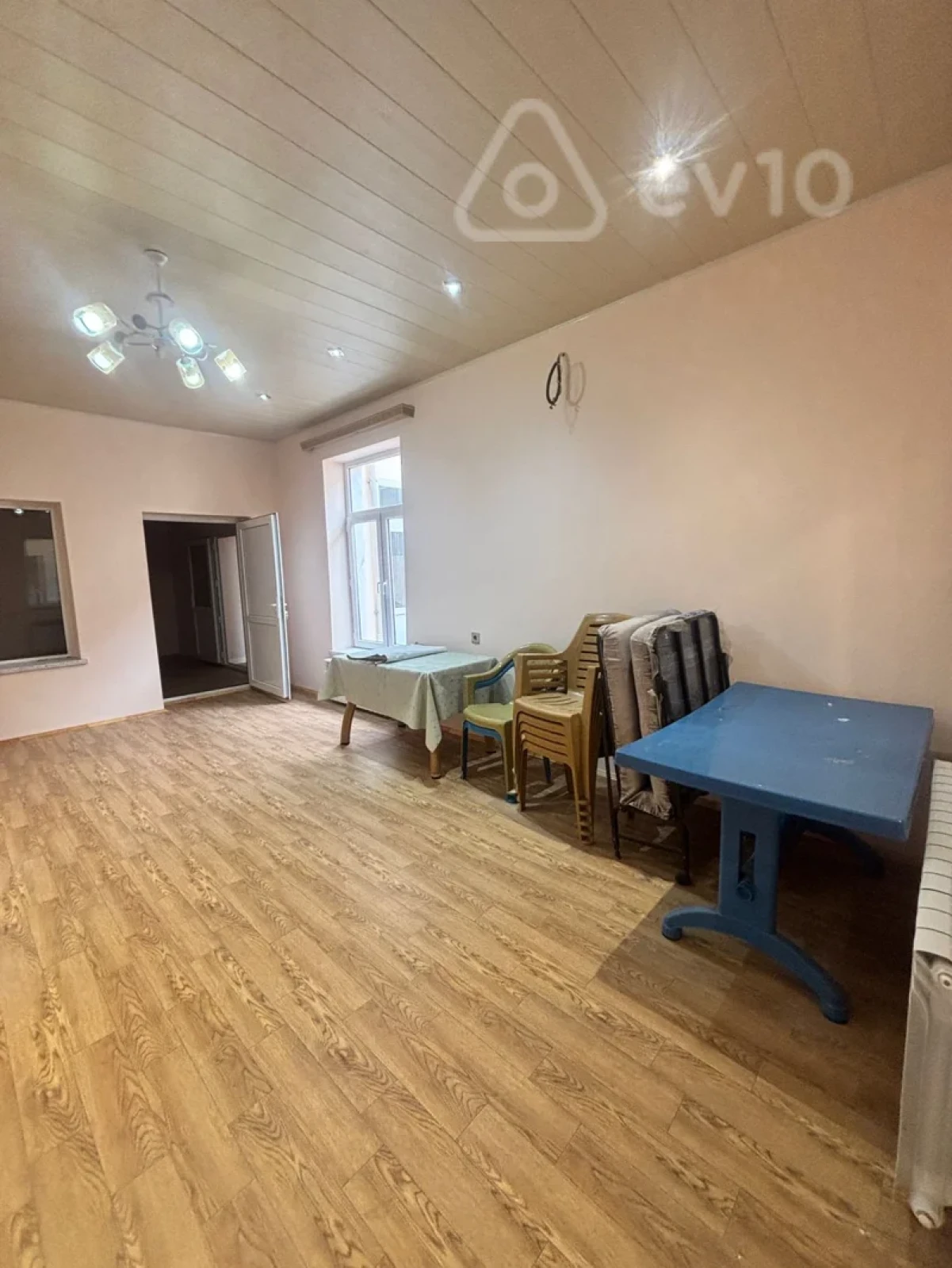 Kirayə verilir mənzil 250 m²