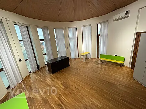 Kirayə verilir 13 otaqlı ofis 1000 m²