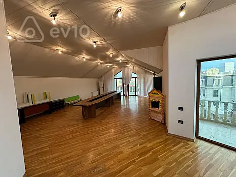 Kirayə verilir 13 otaqlı ofis 1000 m²