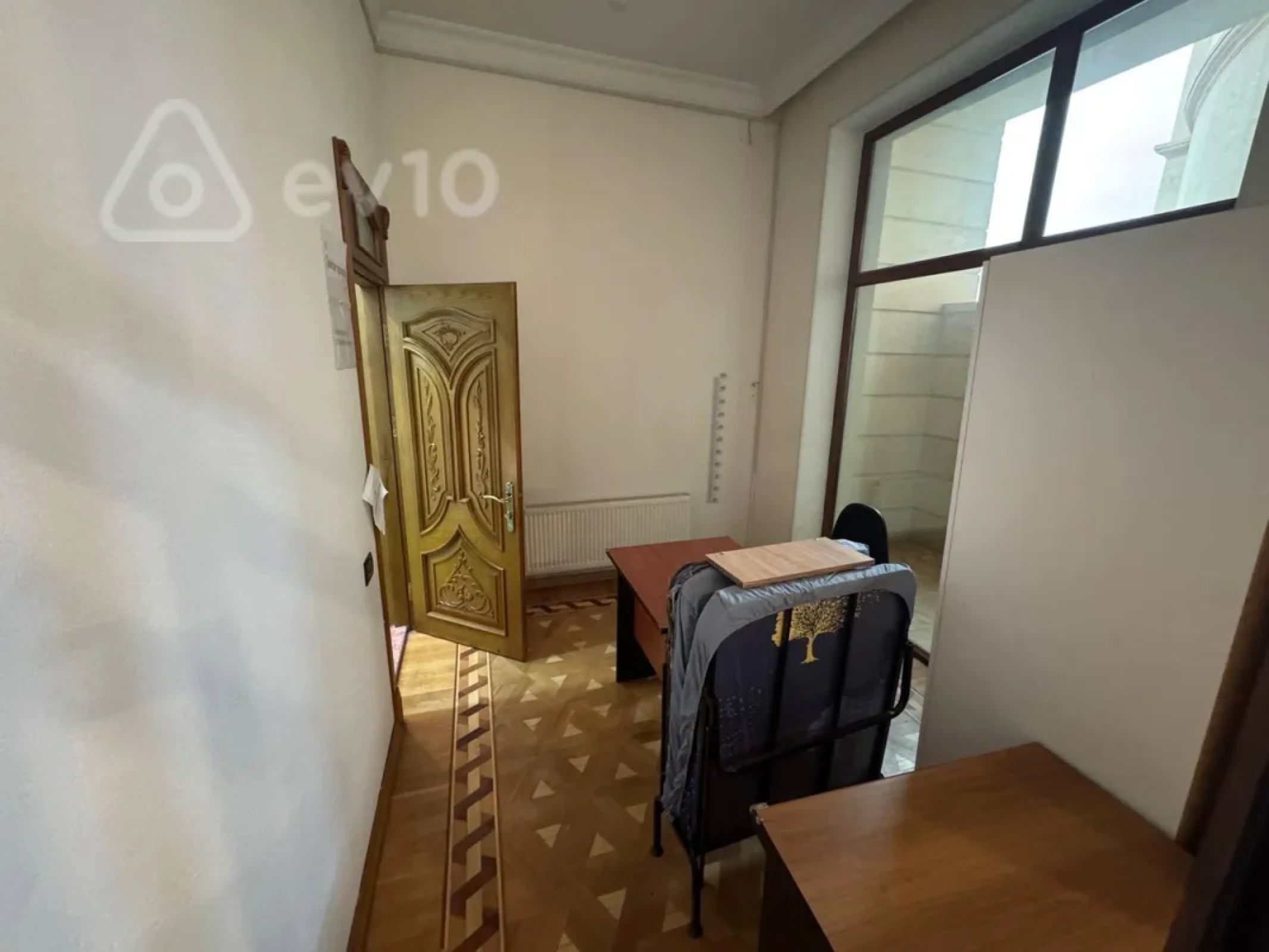 Kirayə verilir 13 otaqlı ofis 1000 m²