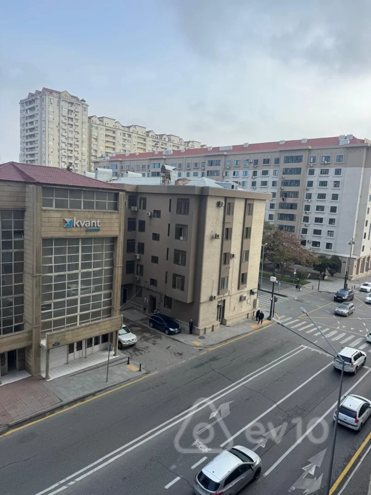 Satılır 3 otaqlı yeni tikili 170 m²