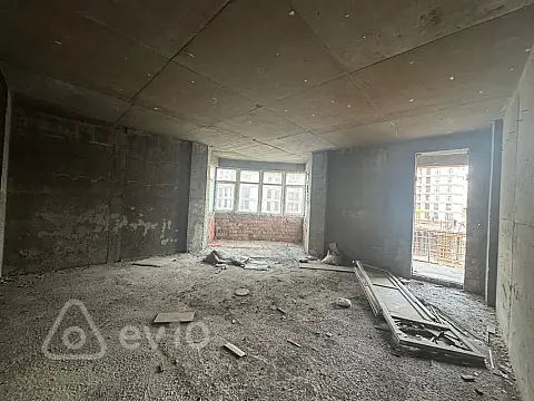 Satılır 3 otaqlı yeni tikili 170 m²