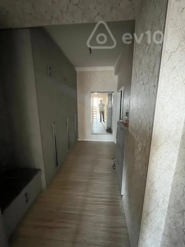 Satılır 2 otaqlı yeni tikili 92 m²