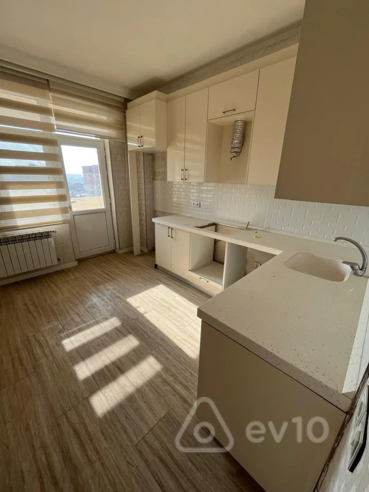 Satılır 2 otaqlı yeni tikili 92 m²