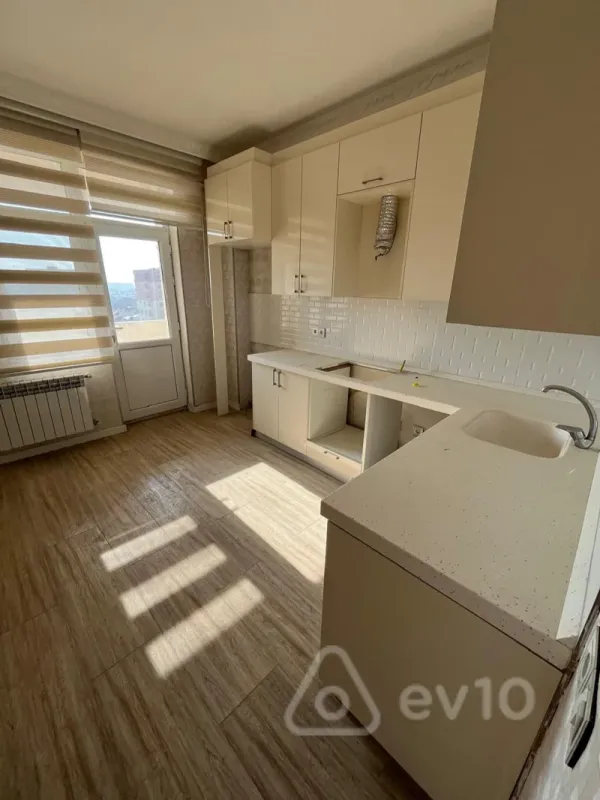 Satılır 2 otaqlı yeni tikili 92 m²