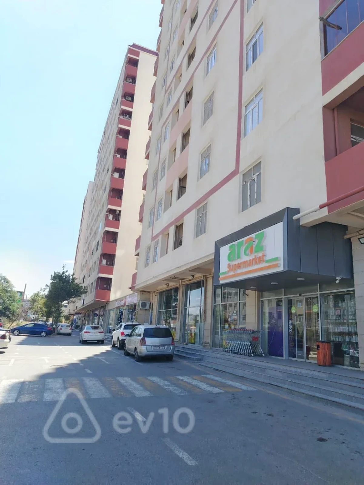 Satılır 2 otaqlı yeni tikili 92 m²