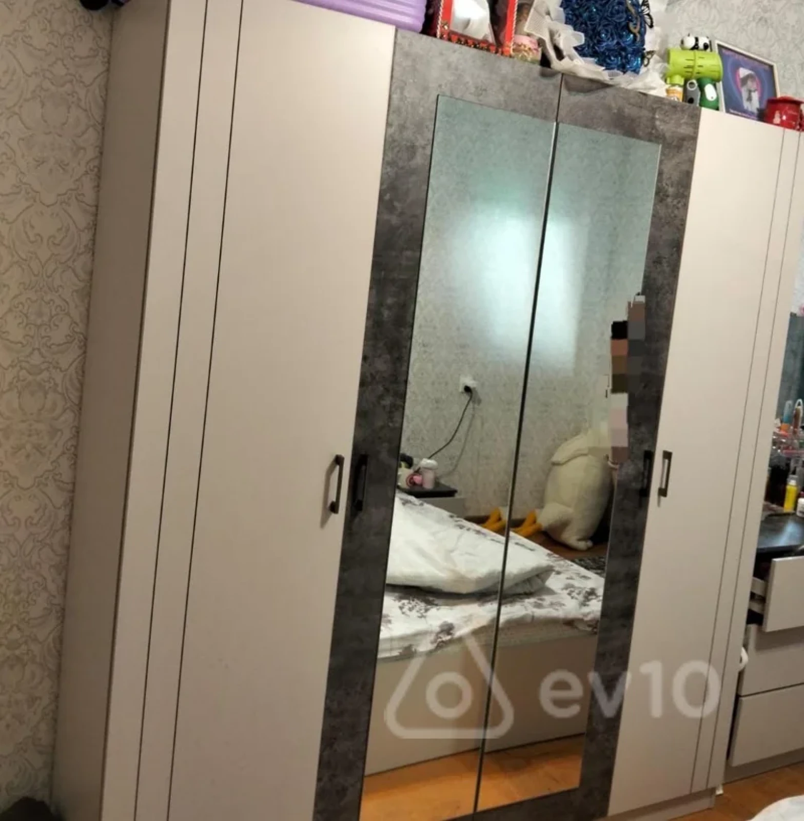 Kirayə verilir 4 otaqlı köhnə tikili 120 m²