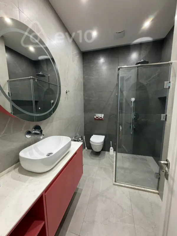 Kirayə verilir 3 otaqlı yeni tikili 180 m²