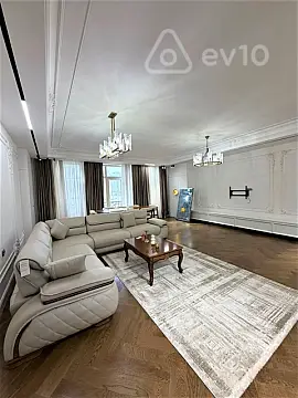 Kirayə verilir 3 otaqlı yeni tikili 180 m²