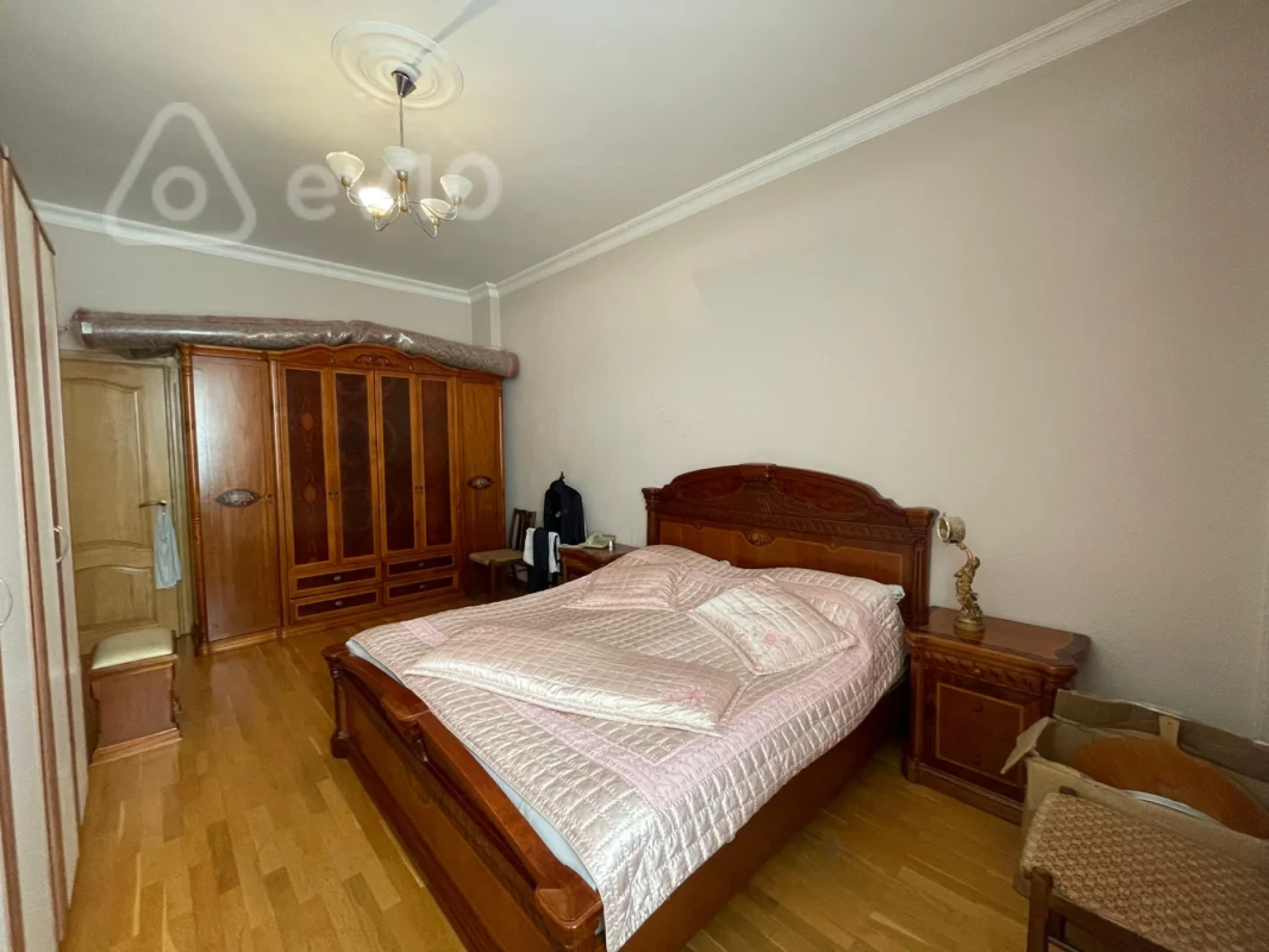 Satılır 4 otaqlı yeni tikili 180 m²