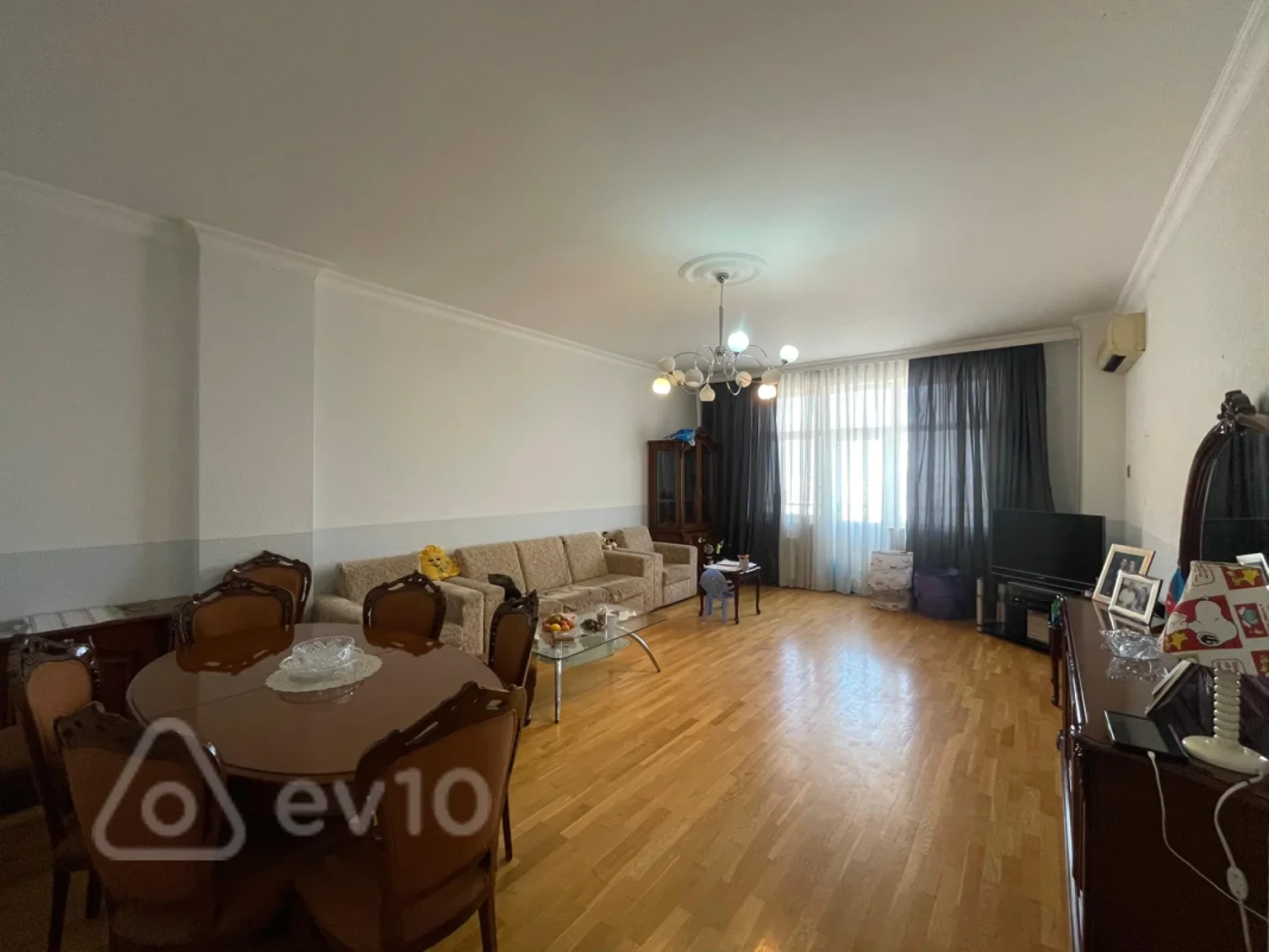 Satılır 4 otaqlı yeni tikili 180 m²