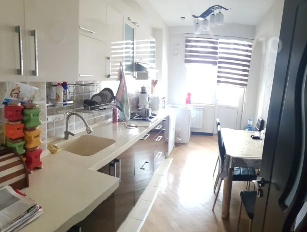 Satılır 4 otaqlı yeni tikili 170 m²