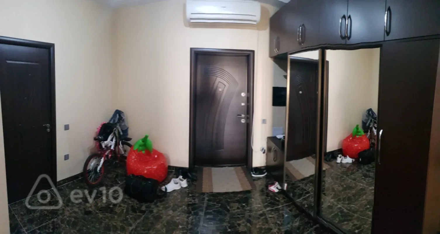 Satılır 4 otaqlı yeni tikili 170 m²