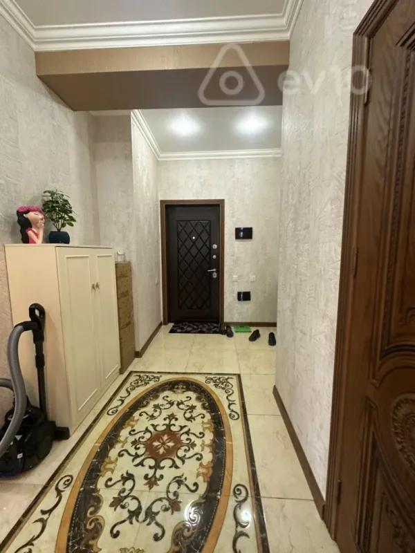 Satılır 3 otaqlı yeni tikili 107 m²