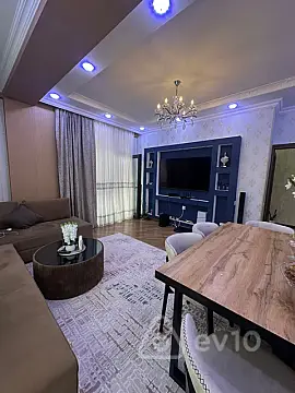 Satılır 3 otaqlı yeni tikili 107 m²