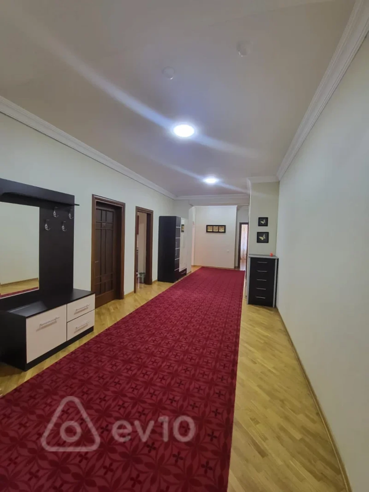 Satılır 3 otaqlı yeni tikili 188 m²