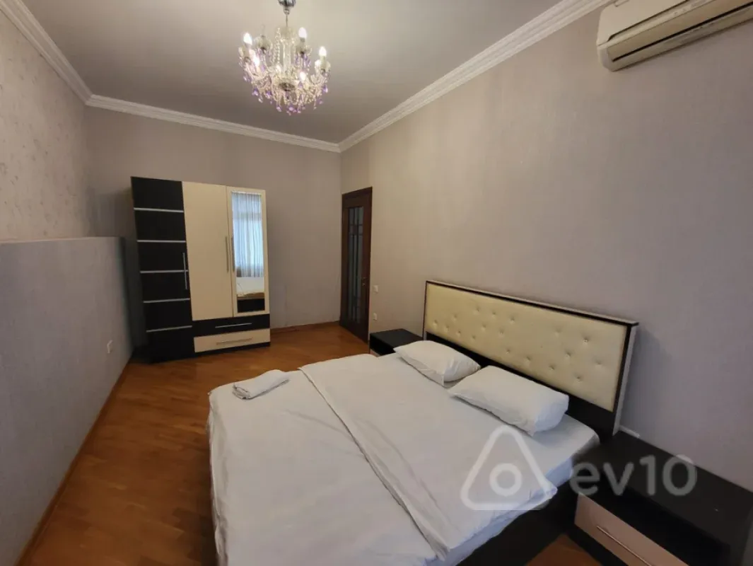 Satılır 3 otaqlı yeni tikili 188 m²