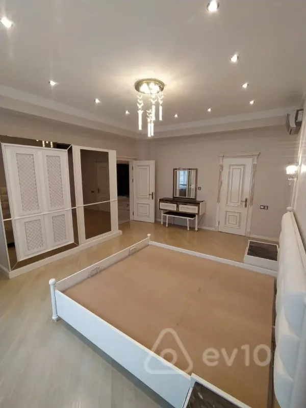 Kirayə verilir 3 otaqlı yeni tikili 145 m²