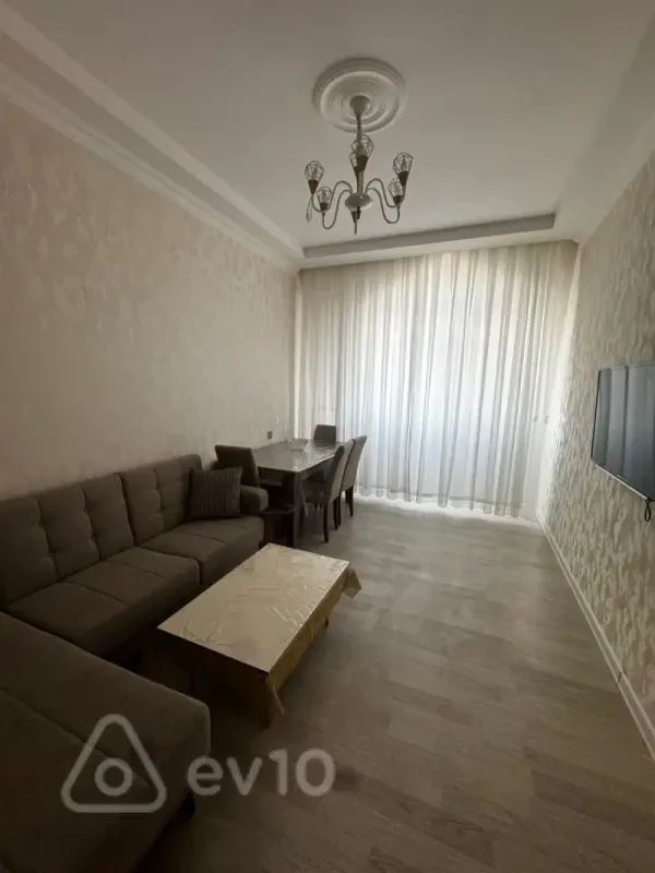 Kirayə verilir 3 otaqlı yeni tikili 90 m²
