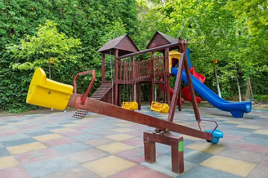 Kirayə verilir 3 otaqlı yeni tikili 170 m²