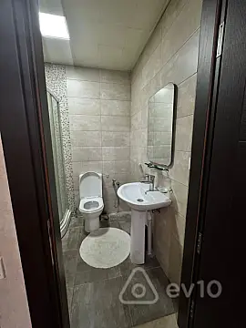 Kirayə verilir 2 otaqlı yeni tikili 51 m²