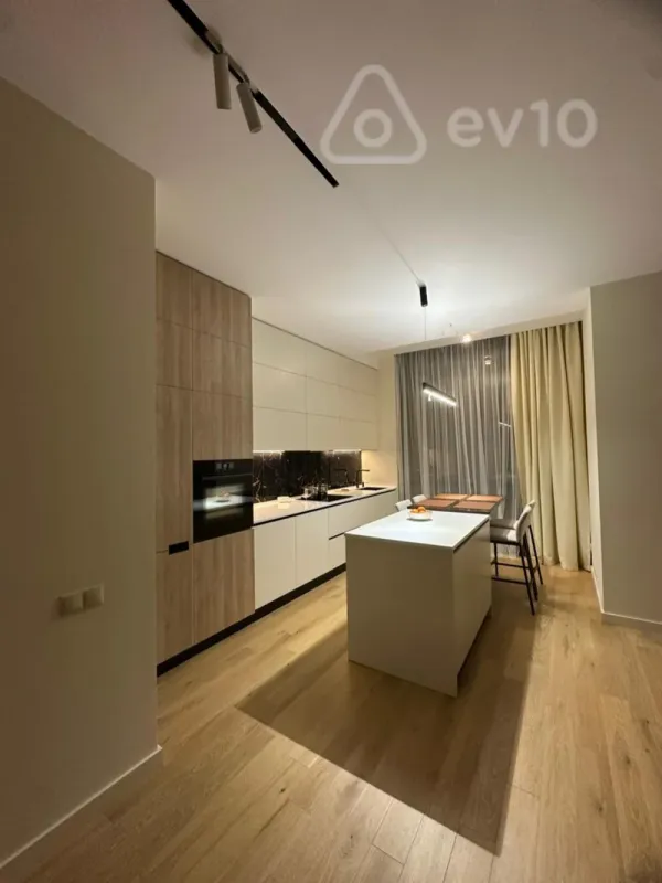 Kirayə verilir 2 otaqlı yeni tikili 110 m²
