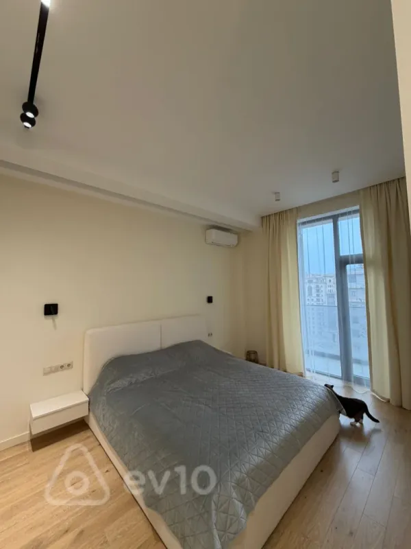 Kirayə verilir 2 otaqlı yeni tikili 110 m²