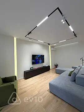 Kirayə verilir 2 otaqlı yeni tikili 110 m²