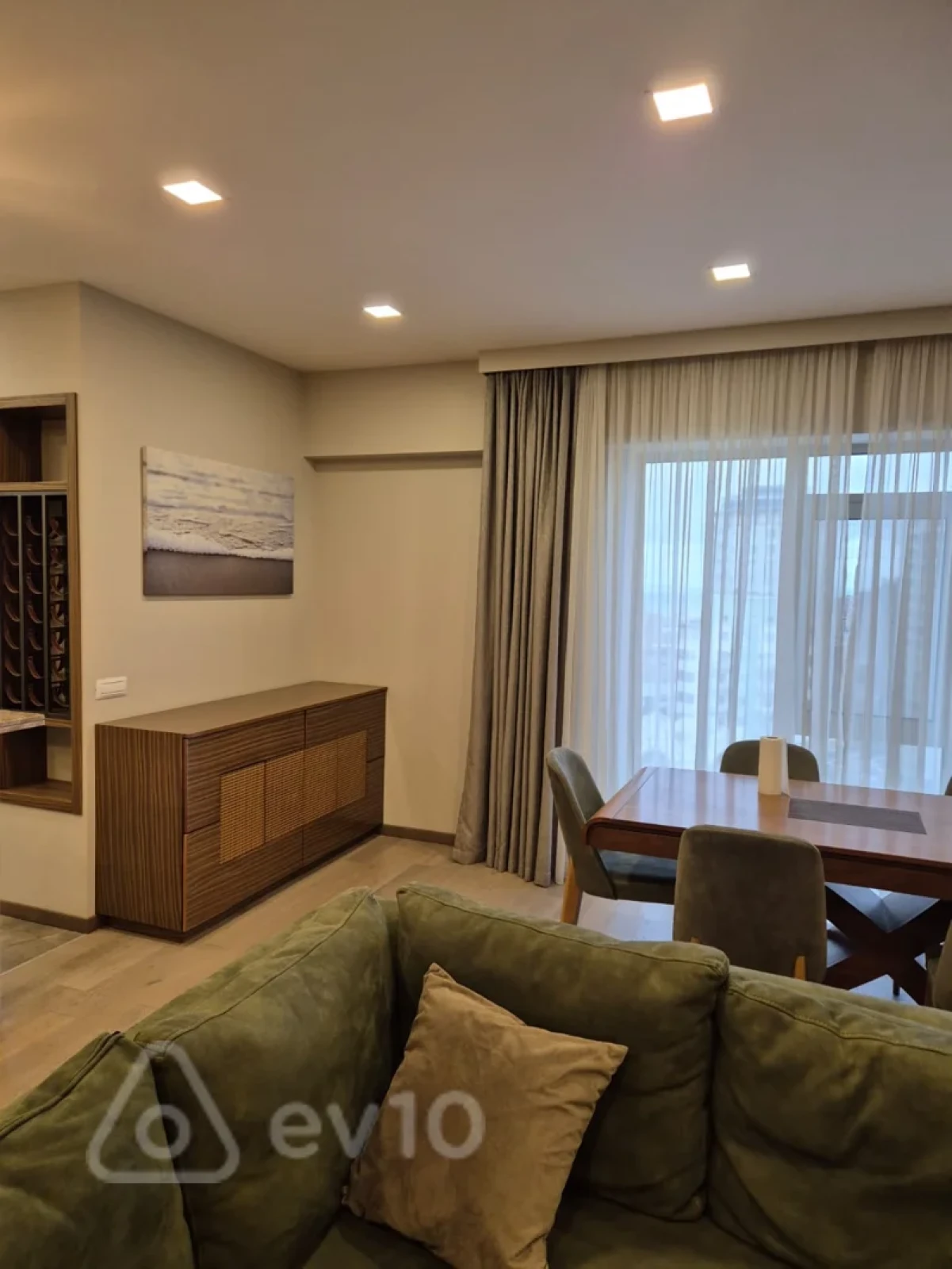 Kirayə verilir 3 otaqlı yeni tikili 120 m²