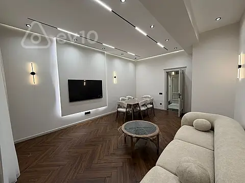 Kirayə verilir 3 otaqlı yeni tikili 130 m²