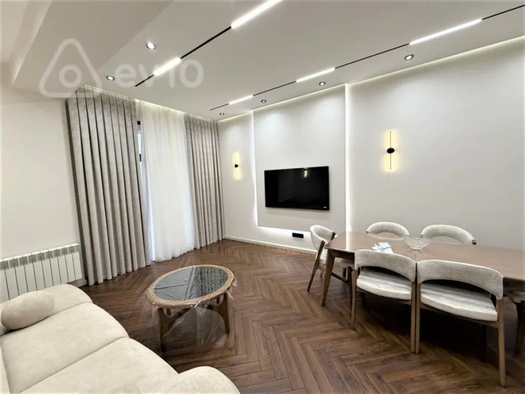 Kirayə verilir 3 otaqlı yeni tikili 130 m²