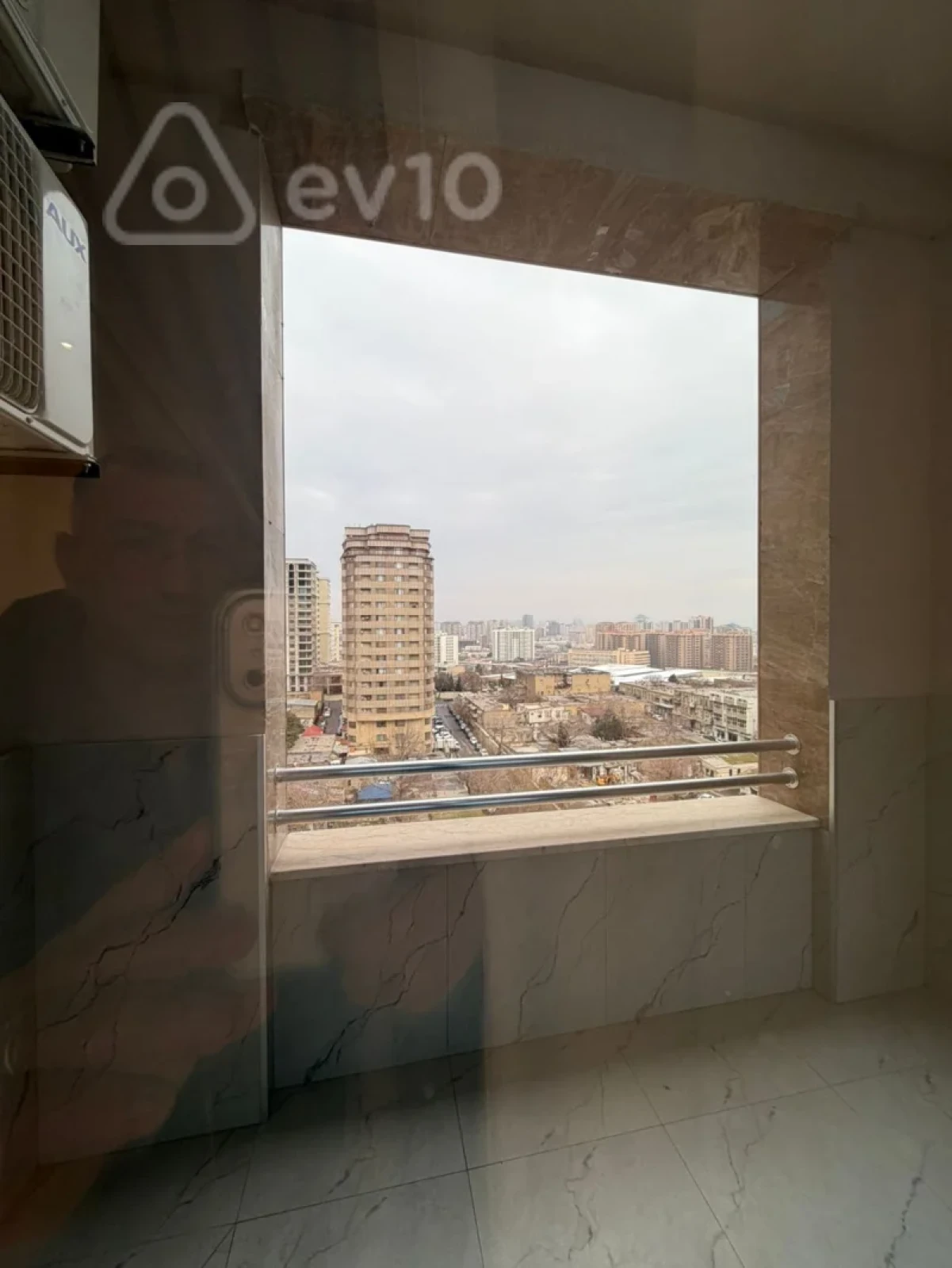 Kirayə verilir 3 otaqlı yeni tikili 130 m²