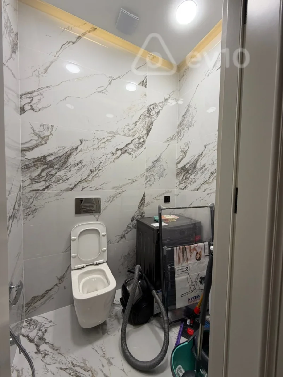 Kirayə verilir 3 otaqlı yeni tikili 130 m²