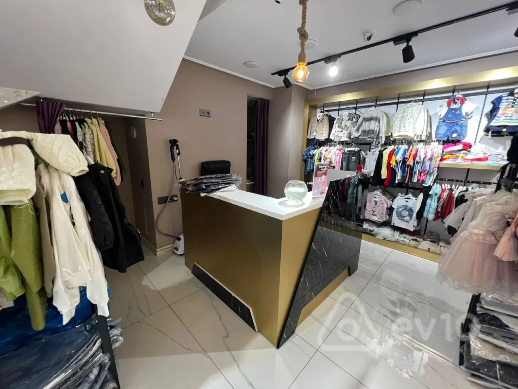 Kirayə verilir mənzil 160 m²