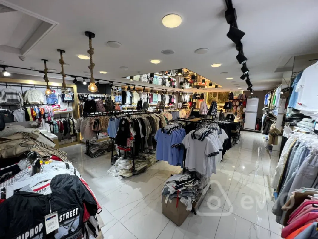 Kirayə verilir mənzil 160 m²