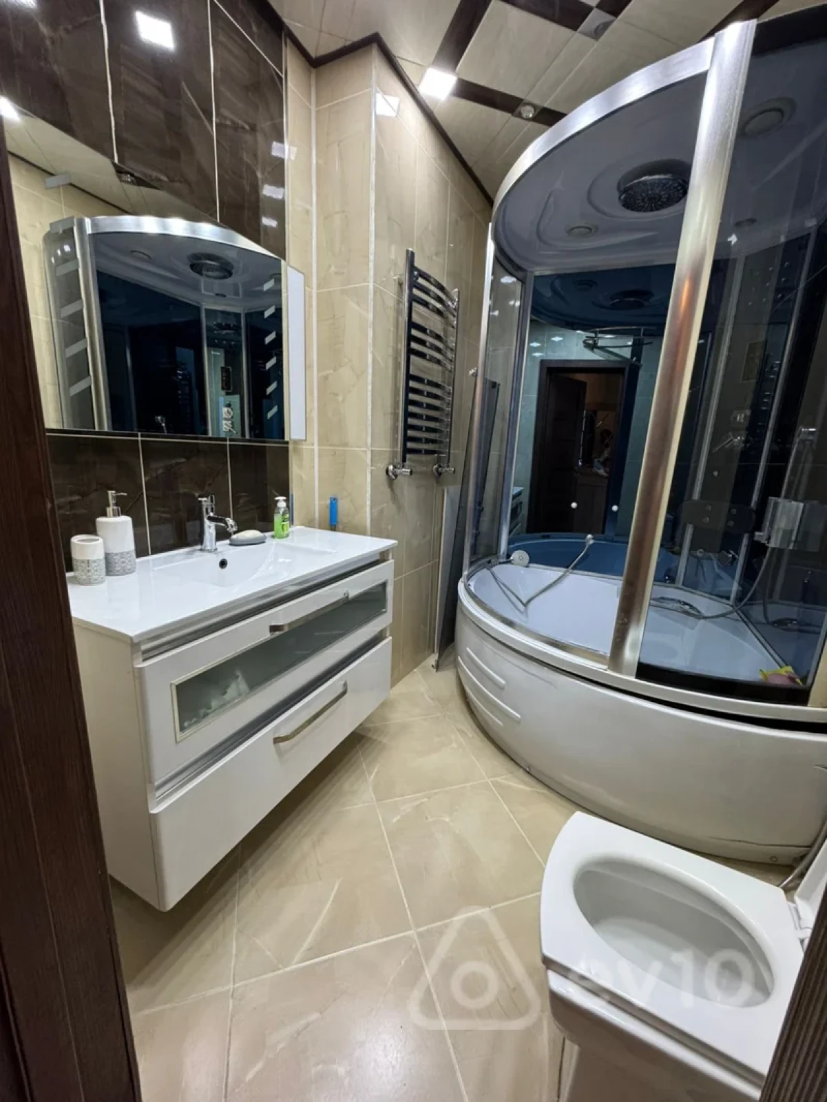 Satılır 4 otaqlı yeni tikili 150 m²