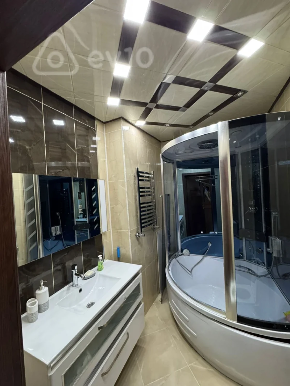 Satılır 4 otaqlı yeni tikili 150 m²