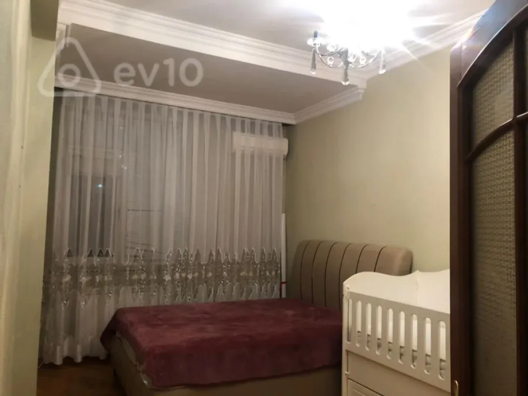 Satılır 3 otaqlı yeni tikili 156 m²
