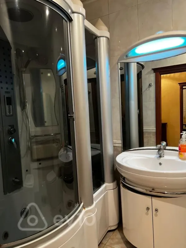 Satılır 3 otaqlı yeni tikili 156 m²