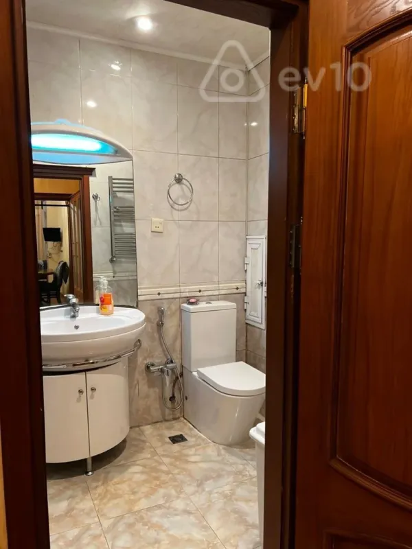 Satılır 3 otaqlı yeni tikili 156 m²