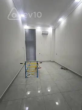 Kirayə verilir 4 otaqlı ofis 240 m²