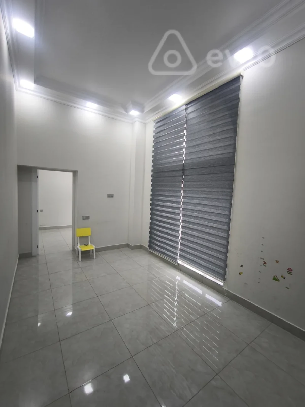 Kirayə verilir 4 otaqlı ofis 240 m²