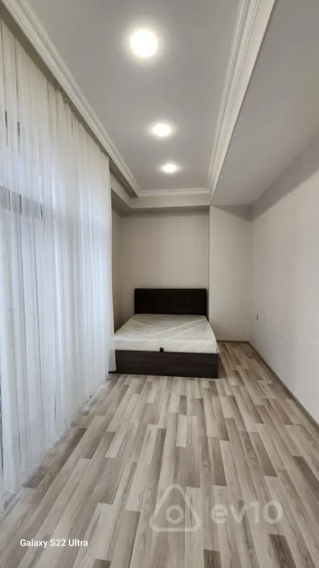 Satılır 3 otaqlı yeni tikili 93 m²