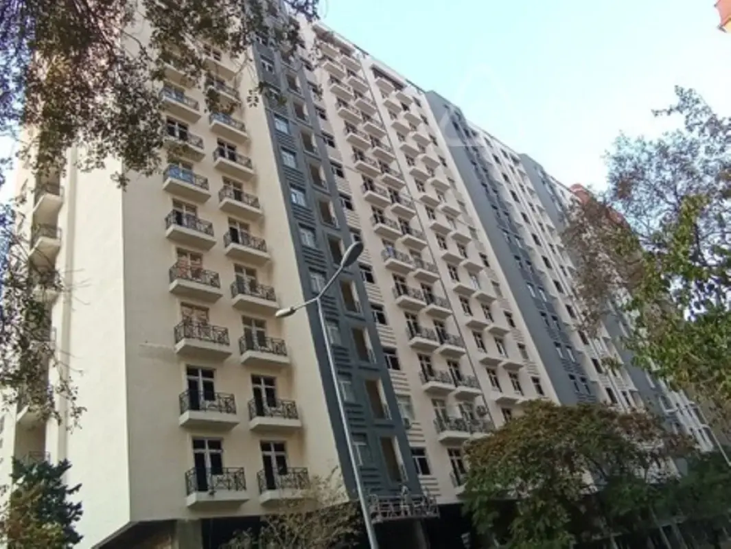Satılır 4 otaqlı yeni tikili 212 m²