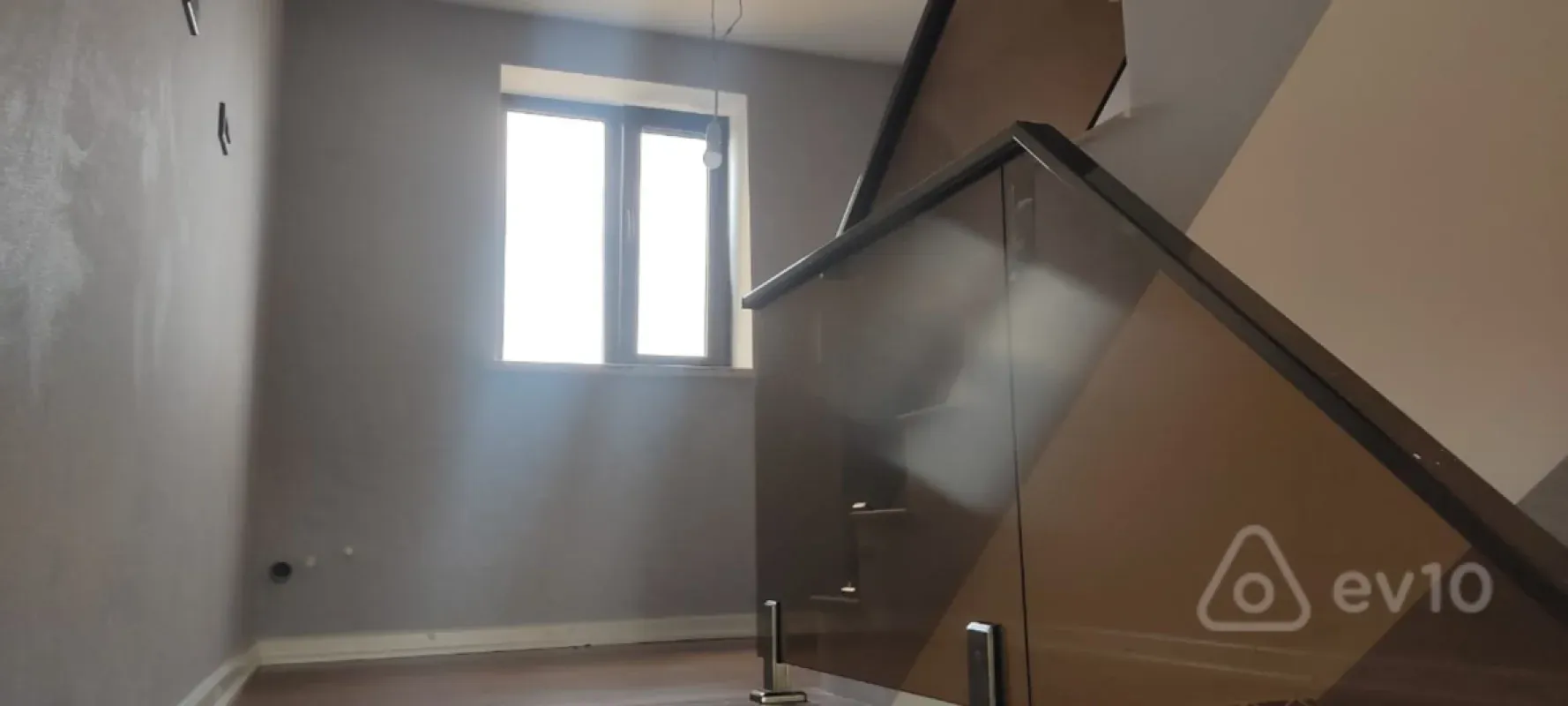 Satılır 7 otaqlı həyət evi 315 m²