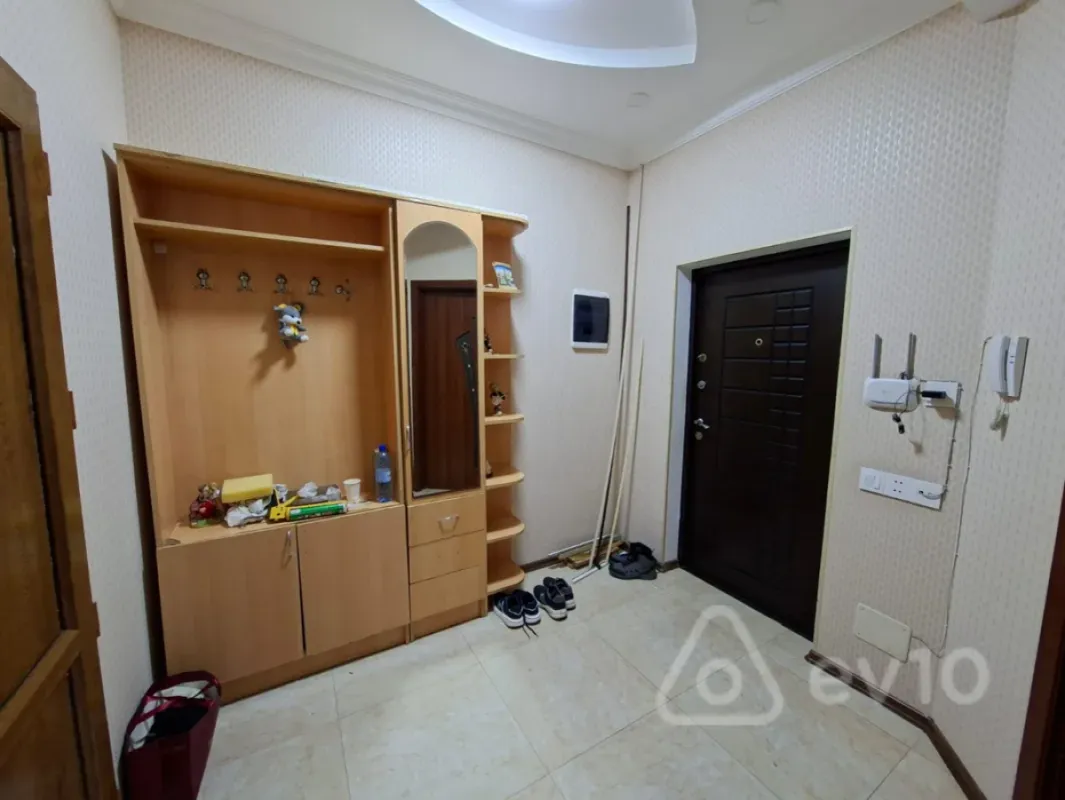 Satılır 2 otaqlı yeni tikili 61 m²